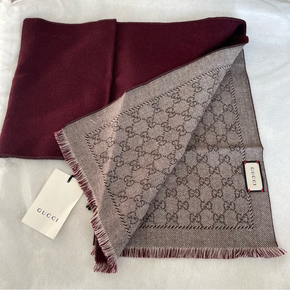 NWT Gucci GG wool scarf Burgundy Monogram